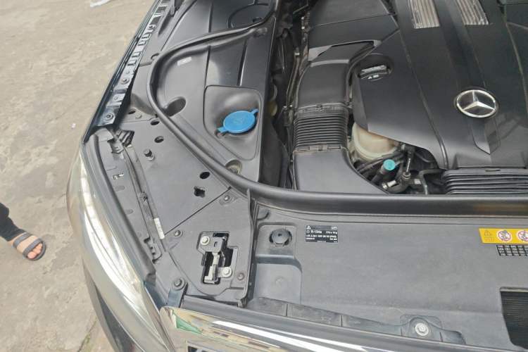 Used Mercedes-Benz S-Class 2014 S 320 L Business Model Engine Bay Right