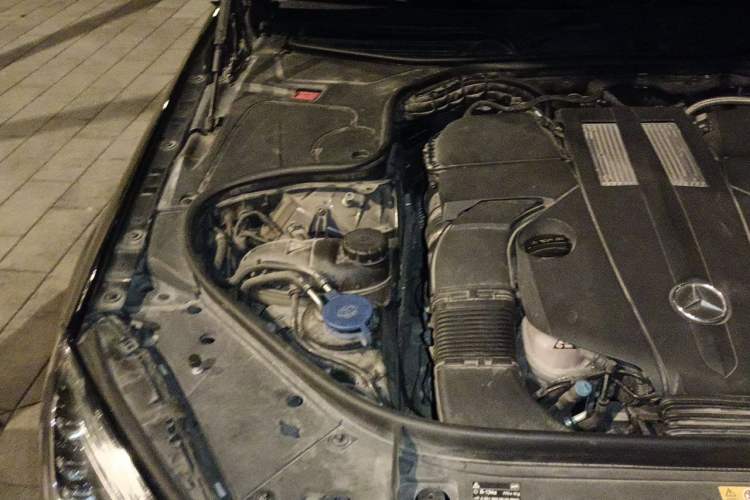 Used Mercedes-Benz S-Class 2014 S 320 L Luxury Model Engine Bay Right