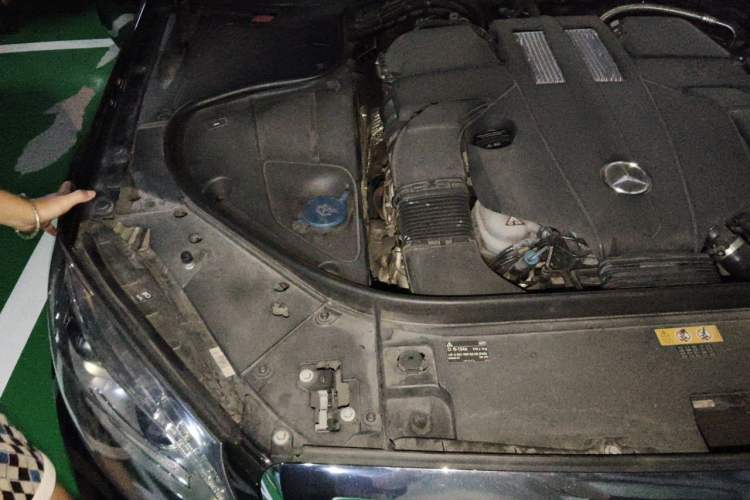Used Mercedes-Benz S-Class 2014 S 320 L Business Model Engine Bay Right