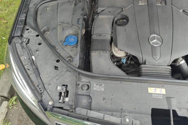 Used Mercedes-Benz S-Class 2014 S 320 L Business Model Engine Bay Right
