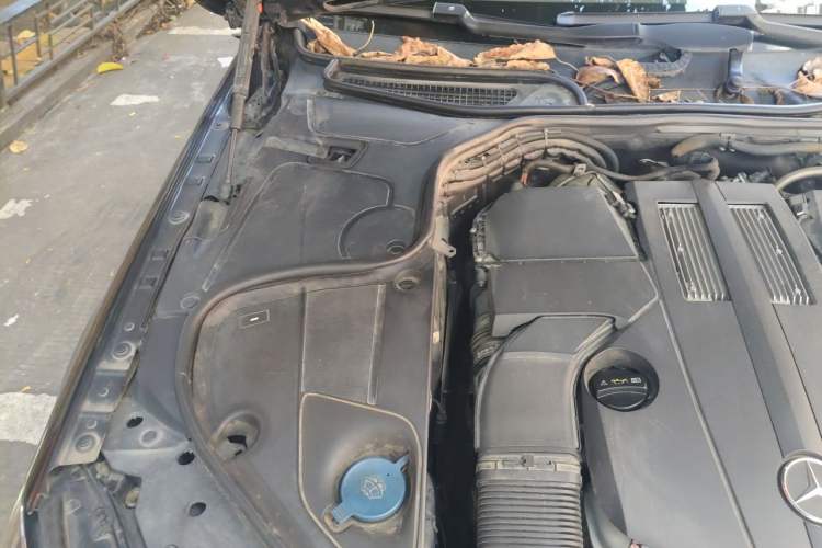 Used Mercedes-Benz S-Class 2014 S 400 L Prestige Edition Engine Bay Right
