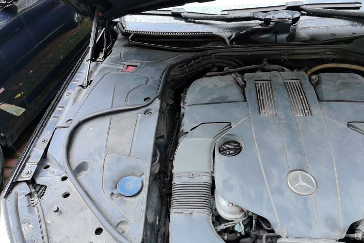 Used Mercedes-Benz S-Class 2014 S 320 L Business Model Engine Bay Right