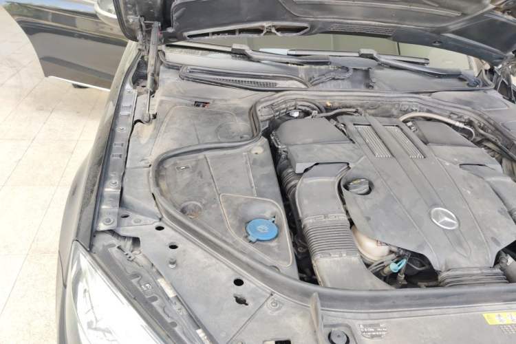 Used Mercedes-Benz S-Class 2014 S 400 L Prestige Edition Engine Bay Right