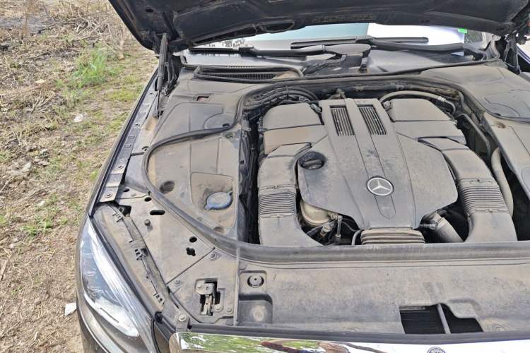 Used Mercedes-Benz S-Class 2014 S 320 L Business Model Engine Bay Right