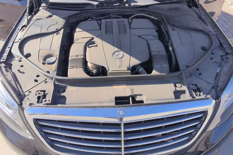 Used Mercedes-Benz S-Class 2014 S 320 L Business Model Engine Bay Right