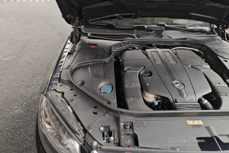 Used Mercedes-Benz S-Class 2014 S 400 L Luxury Model Engine Bay Right