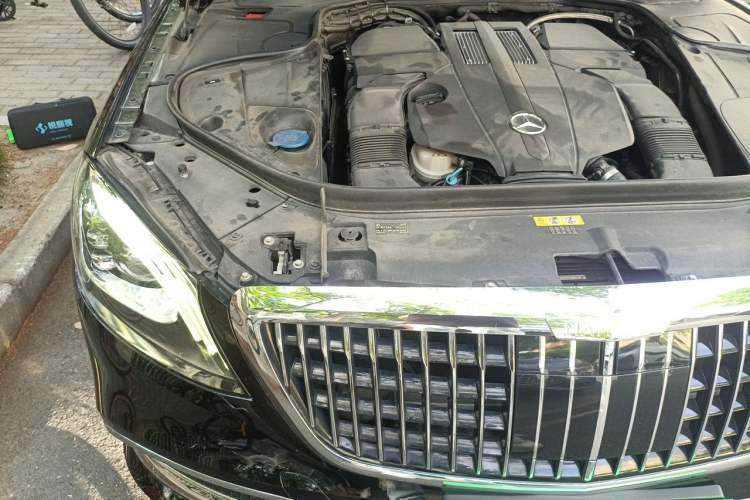 Used Mercedes-Benz S-Class 2014 S 320 L Business Model Engine Bay Right