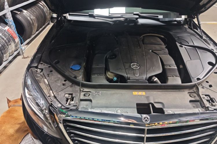 Used Mercedes-Benz S-Class 2014 S 320 L Business Model Engine Bay Right