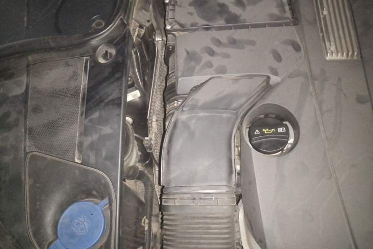 Used Mercedes-Benz S-Class 2014 S 400 L Prestige Edition Engine Bay Right
