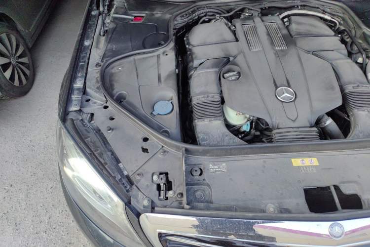 Used Mercedes-Benz S-Class 2014 S 400 L Prestige Edition Engine Bay Right