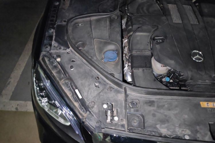 Used Mercedes-Benz S-Class 2014 S 320 L Business Model Engine Bay Right