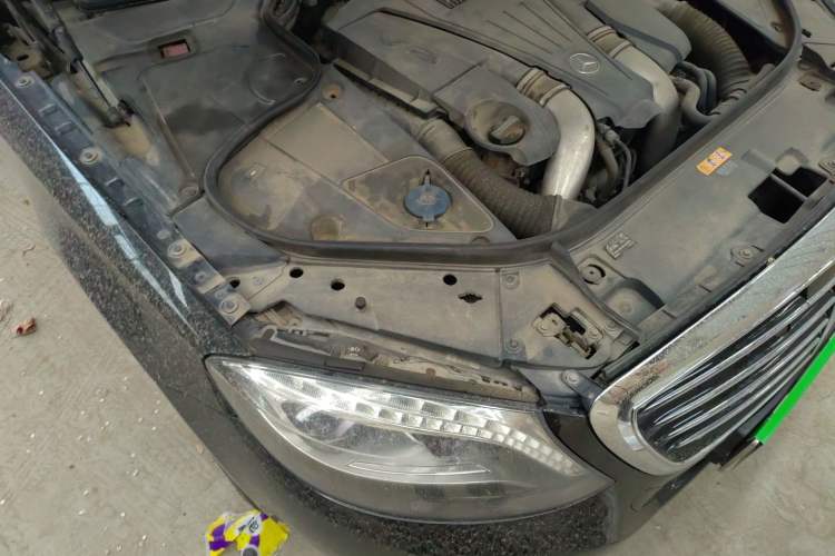 Used Mercedes-Benz S-Class 2014 S 500 L 4MATIC Engine Bay Right
