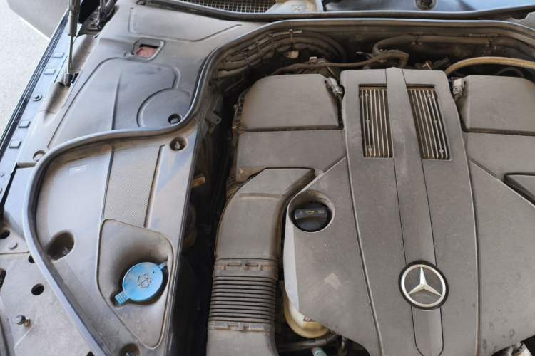 Used Mercedes-Benz S-Class 2014 S 400 L Prestige Edition Engine Bay Right