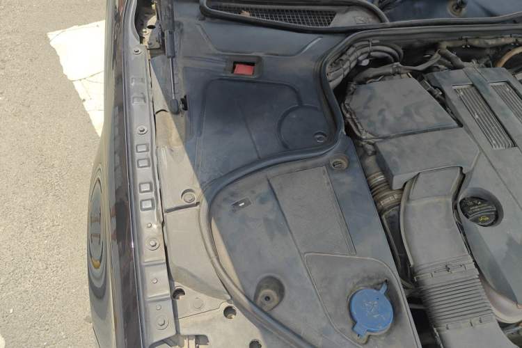 Used Mercedes-Benz S-Class 2014 S 320 L Business Model Engine Bay Right