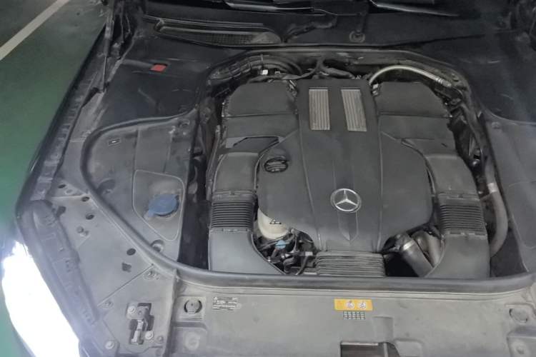Used Mercedes-Benz S-Class 2014 S 320 L Business Model Engine Bay Right