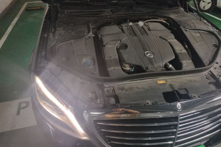 Used Mercedes-Benz S-Class 2014 S 320 L Business Model Engine Bay Right