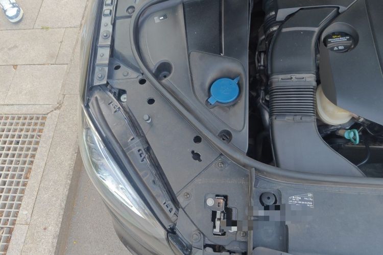 Used Mercedes-Benz S-Class 2014 S 320 L Business Model Engine Bay Right