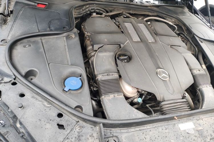 Used Mercedes-Benz S-Class 2014 S 320 L Business Model Engine Bay Right