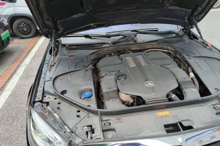 Used Mercedes-Benz S-Class 2014 S 320 L Luxury Model Engine Bay Right