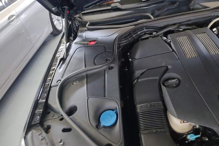 Used Mercedes-Benz S-Class 2014 S 320 L Business Model Engine Bay Right