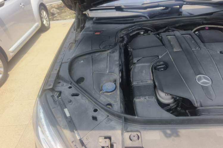 Used Mercedes-Benz S-Class 2014 S 400 L Prestige Edition Engine Bay Right