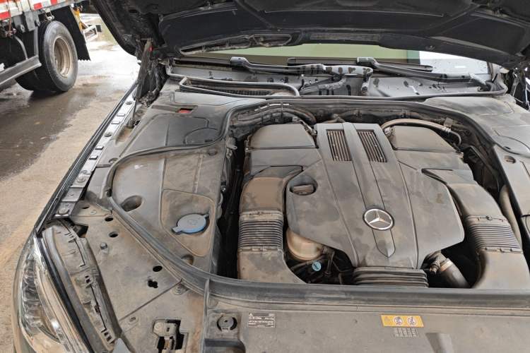 Used Mercedes-Benz S-Class 2014 S 320 L Business Model Engine Bay Right