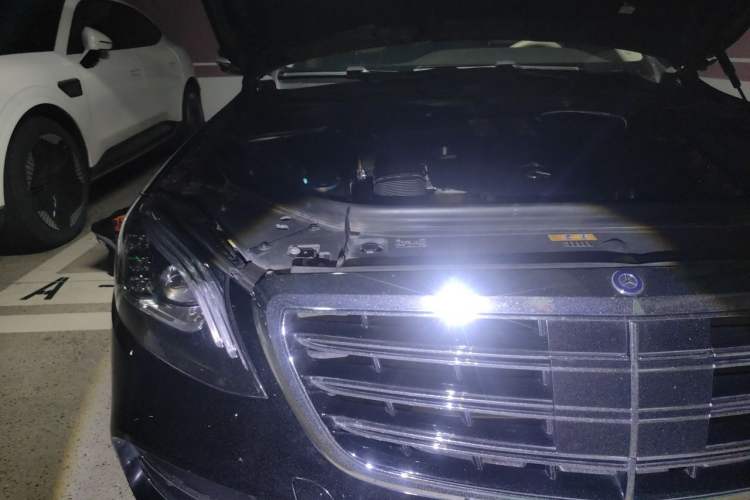 Used Mercedes-Benz S-Class 2014 S 320 L Business Model Engine Bay Right