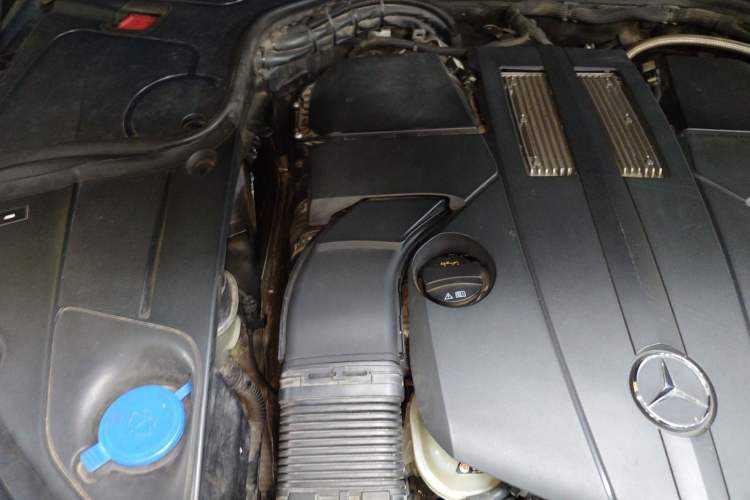 Used Mercedes-Benz S-Class 2014 S 400 L Prestige Edition Engine Bay Right