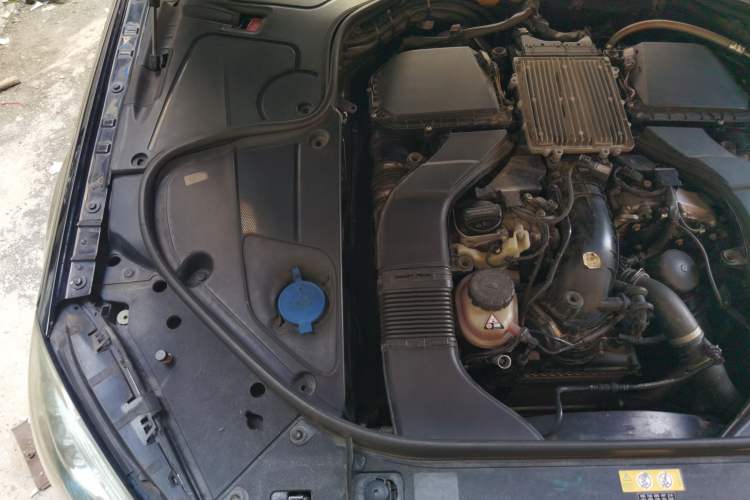 Used Mercedes-Benz S-Class 2014 S 320 L Business Model Engine Bay Right