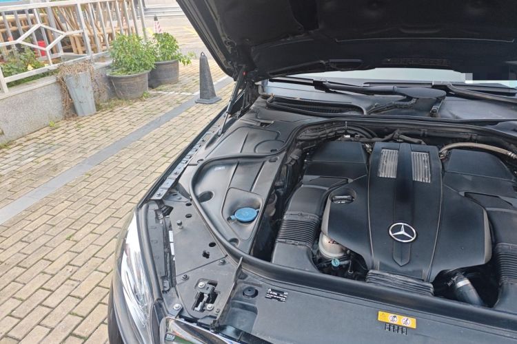 Used Mercedes-Benz S-Class 2014 S 320 L Business Model Engine Bay Right