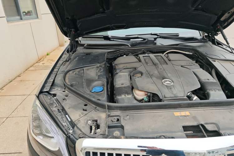 Used Mercedes-Benz S-Class 2014 S 320 L Business Model Engine Bay Right