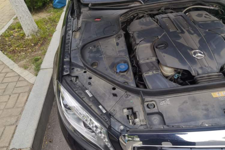 Used Mercedes-Benz S-Class 2014 S 320 L Business Model Engine Bay Right