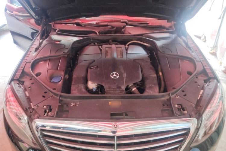 Used Mercedes-Benz S-Class 2014 S 320 L Business Model Engine Bay