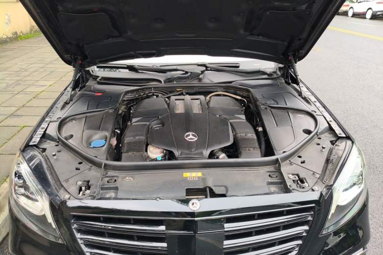 Used Mercedes-Benz S-Class 2014 S 320 L Business Model Engine Bay