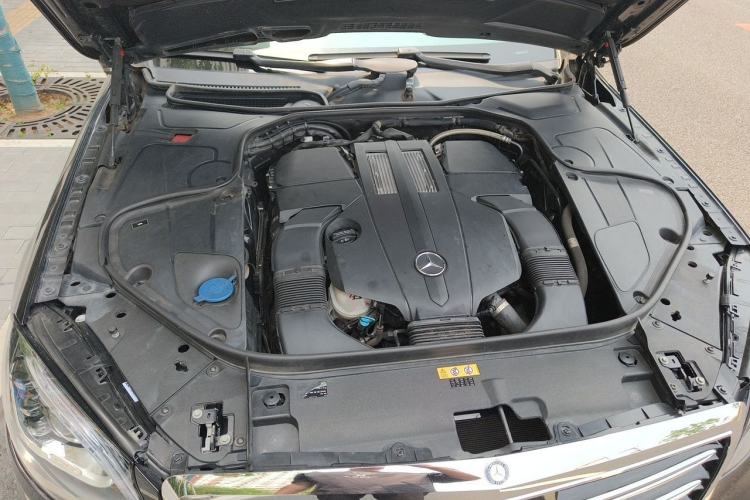 Used Mercedes-Benz S-Class 2014 S 320 L Business Model Engine Bay