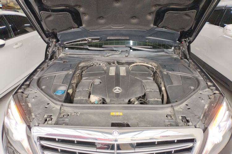 Used Mercedes-Benz S-Class 2014 S 320 L Business Model Engine Bay