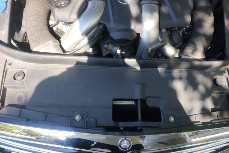 Used Mercedes-Benz S-Class 2014 Restyled S 500 L 4MATIC Engine Bay