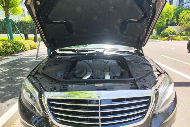Used Mercedes-Benz S-Class 2014 S 500 L 4MATIC Engine Bay