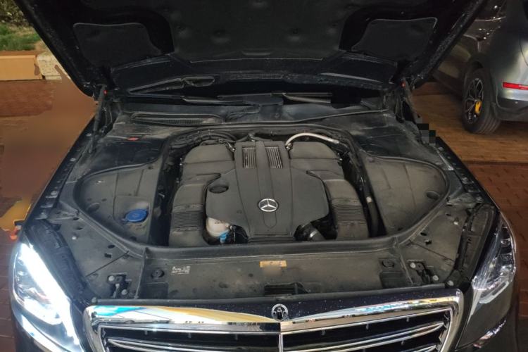 Used Mercedes-Benz S-Class 2014 S 320 L Business Model Engine Bay