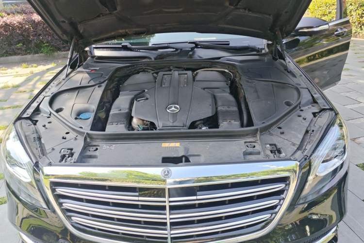 Used Mercedes-Benz S-Class 2014 S 320 L Luxury Model Engine Bay