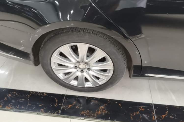 Used Mercedes-Benz S-Class 2014 S 320 L Business Model Exterior 5