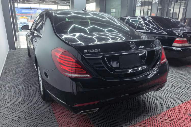 Used Mercedes-Benz S-Class 2014 S 320 L Luxury Model Exterior 5