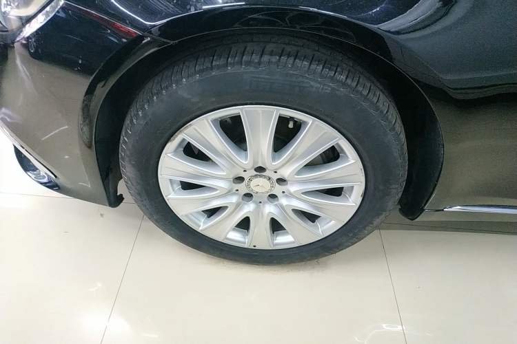 Used Mercedes-Benz S-Class 2014 S 320 L Business Model Exterior 7