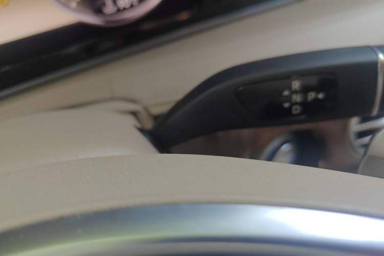 Used Mercedes-Benz S-Class 2014 S 400 L Prestige Edition Gear Lever