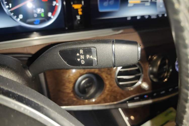 Used Mercedes-Benz S-Class 2014 S 320 L Business Model Gear Lever