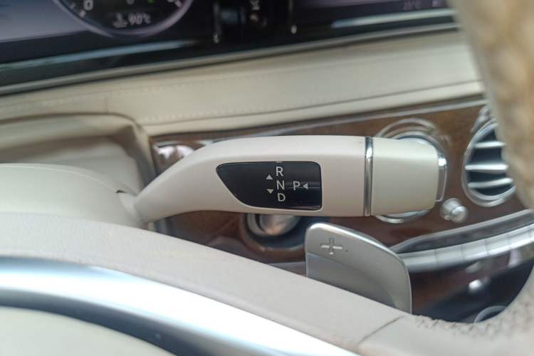Used Mercedes-Benz S-Class 2014 S 320 L Luxury Model Gear Lever