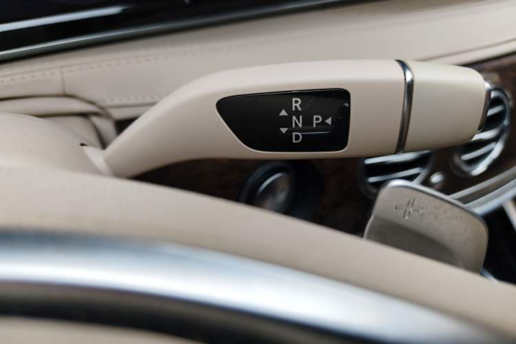 Used Mercedes-Benz S-Class 2014 S 320 L Business Model Gear Lever
