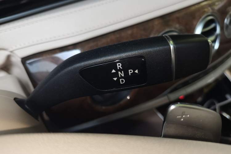 Used Mercedes-Benz S-Class 2014 S 400 L Prestige Edition Gear Lever