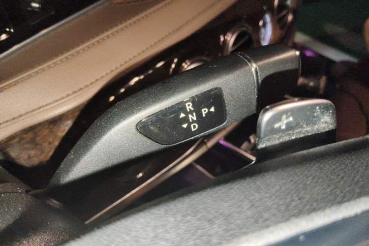 Used Mercedes-Benz S-Class 2014 S 320 L Business Model Gear Lever