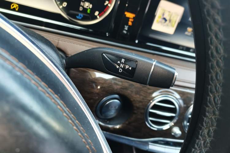 Used Mercedes-Benz S-Class 2014 S 320 L Business Model Gear Lever